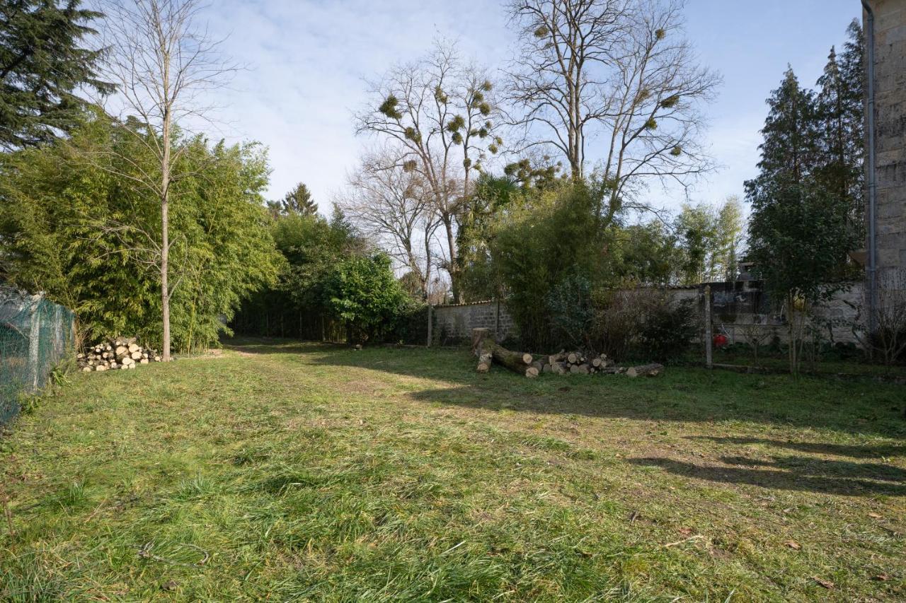 Maison De Ville Avec Jardin "La Coquette" Jonzac Extérieur photo